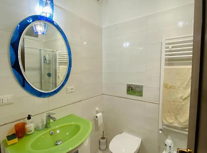 Centralissimo Con Vista Sulla Citta Л'Акуила